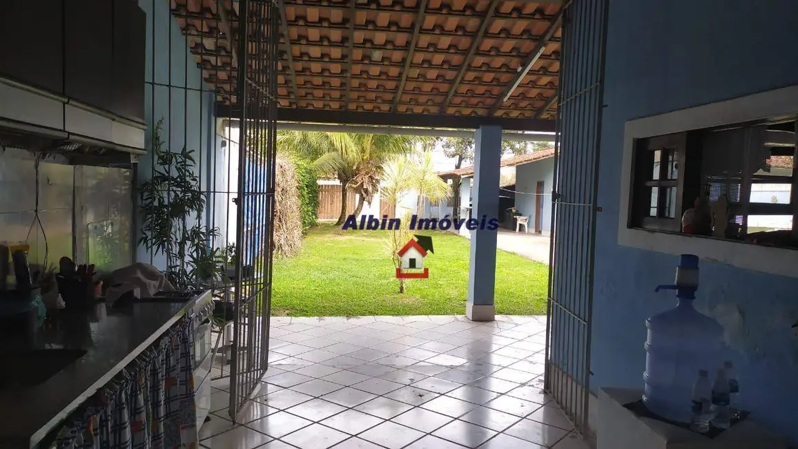 Foto 4 de Casa com 2 quartos à venda, 408m2 em Itaipu, Niteroi - RJ