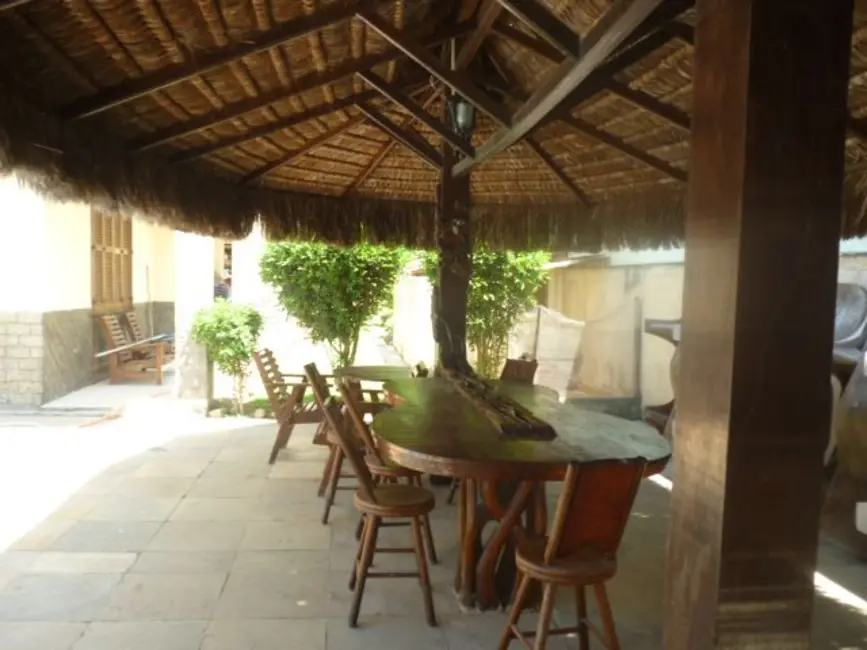 Foto 8 de Casa com 5 quartos à venda, 1000m2 em Itaipu, Niteroi - RJ