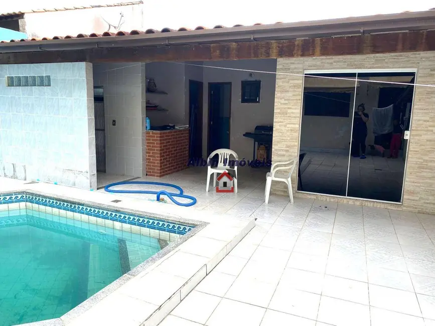 Foto 1 de Casa de Condomínio com 3 quartos à venda, 450m2 em Itaipu, Niteroi - RJ