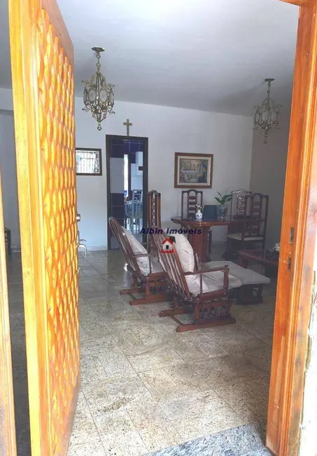 Foto 3 de Casa de Condomínio com 3 quartos à venda, 450m2 em Itaipu, Niteroi - RJ
