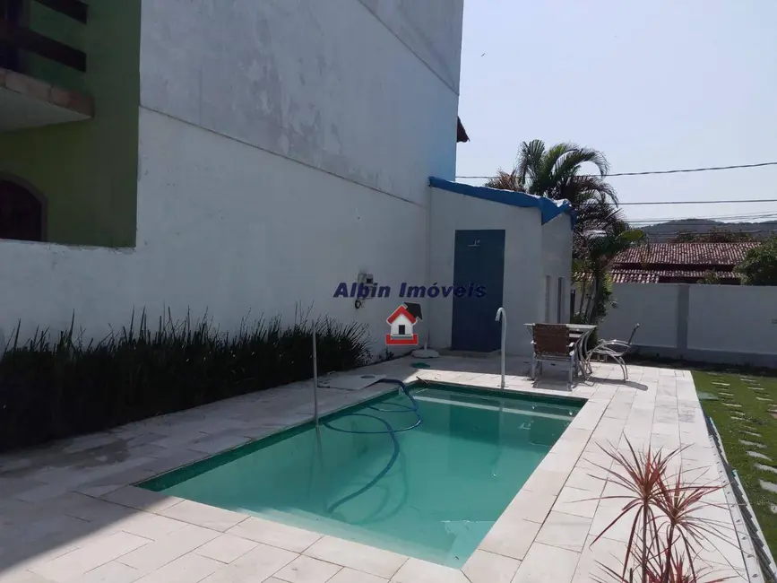 Foto 3 de Casa com 3 quartos à venda, 360m2 em Piratininga, Niteroi - RJ