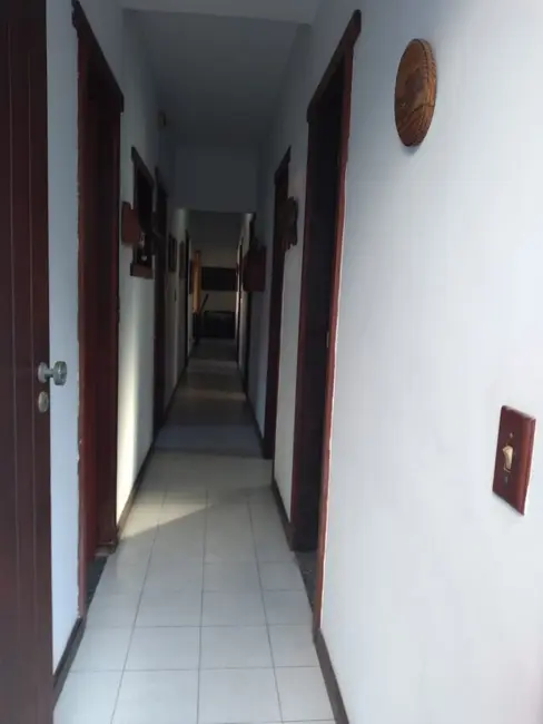 Foto 9 de Casa com 4 quartos à venda, 360m2 em Piratininga, Niteroi - RJ