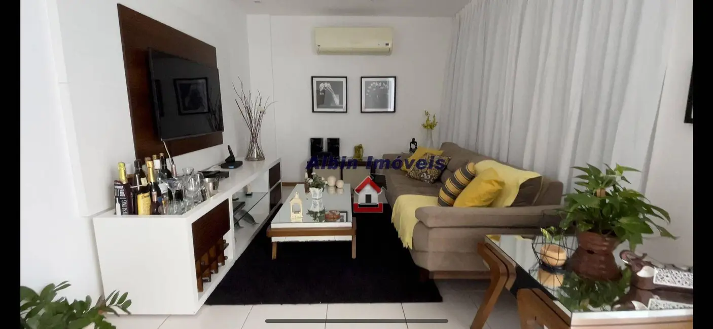 Cobertura com 3 quartos à venda, 280m2 em Piratininga, Niteroi - RJ - imagem 7 Foto 7 de Cobertura com 3 quartos à venda, 280m2 em Piratininga, Niteroi - RJ