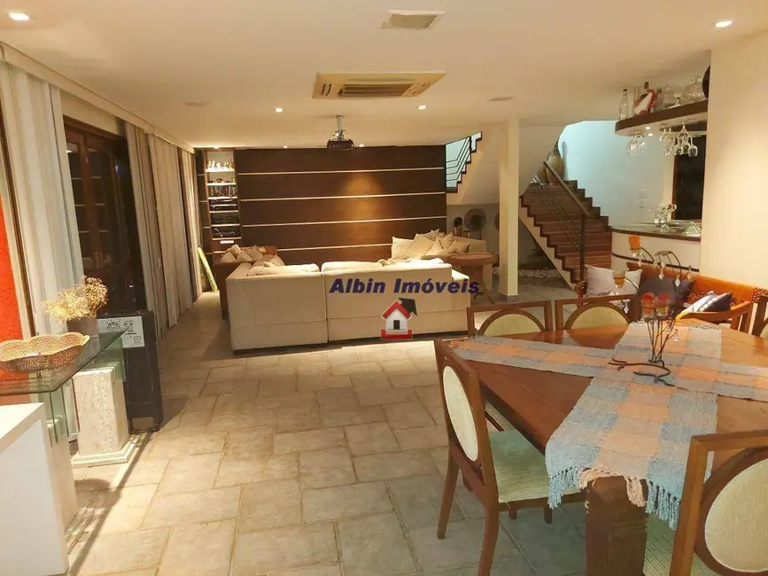 Foto 4 de Casa de Condomínio com 4 quartos à venda, 512m2 em Itaipu, Niteroi - RJ