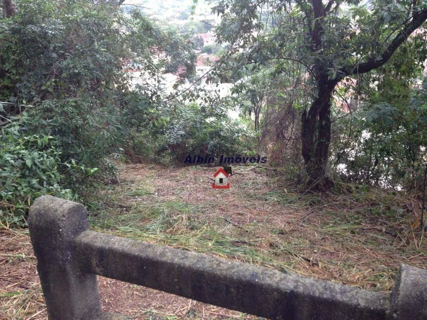 Foto 1 de Terreno / Lote à venda, 750m2 em Itaipu, Niteroi - RJ