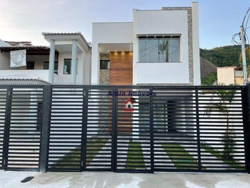 Foto 1 de Casa com 4 quartos à venda, 180m2 em Piratininga, Niteroi - RJ