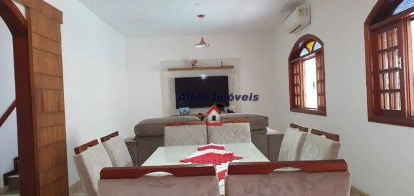 Foto 3 de Casa com 4 quartos à venda, 225m2 em Itaipu, Niteroi - RJ