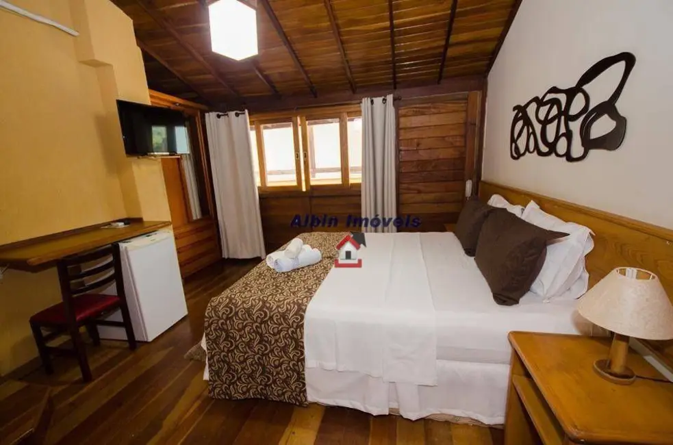 Foto 3 de Casa com 20 quartos à venda, 630m2 em Itaipu, Niteroi - RJ