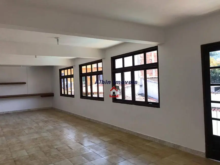 Foto 9 de Casa com 8 quartos à venda, 360m2 em Piratininga, Niteroi - RJ