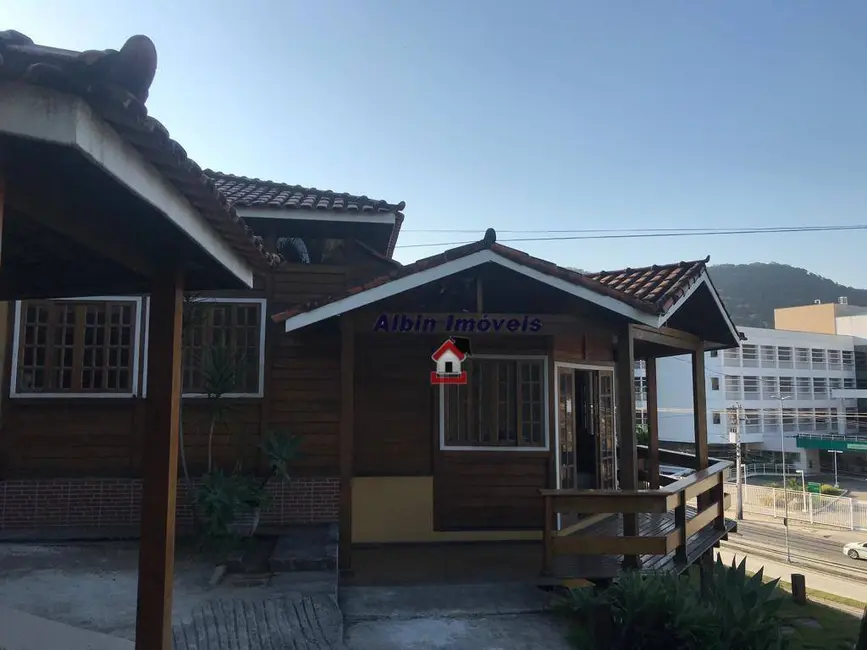 Foto 2 de Casa com 2 quartos à venda, 900m2 em Niteroi - RJ
