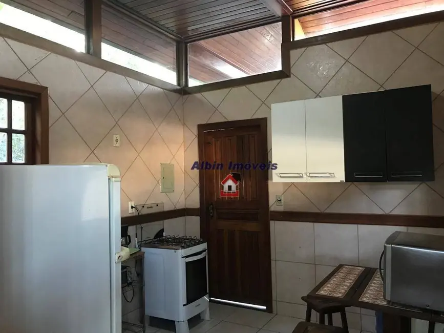 Foto 4 de Casa com 2 quartos à venda, 900m2 em Niteroi - RJ