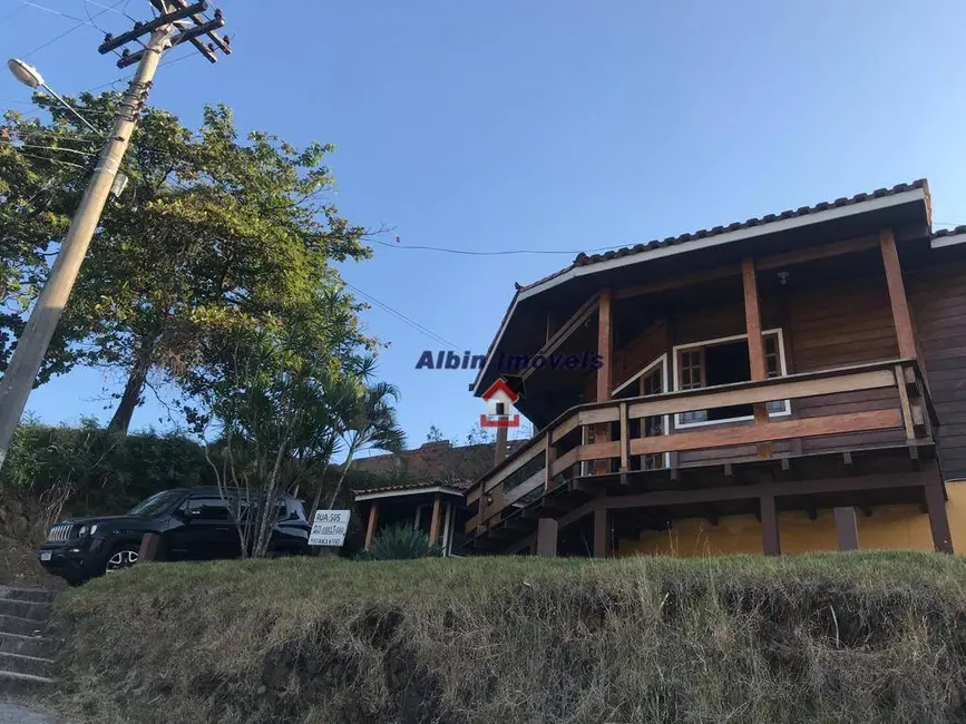 Foto 1 de Casa com 2 quartos à venda, 900m2 em Niteroi - RJ