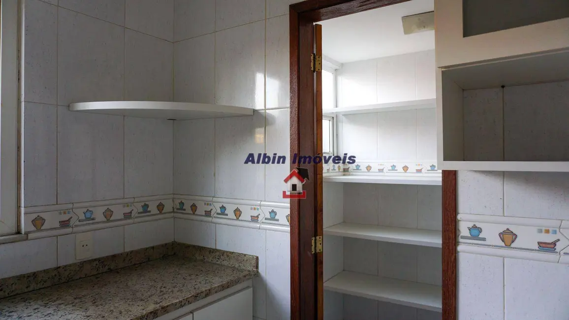 Foto 7 de Casa com 3 quartos à venda, 365m2 em Serra Grande, Niteroi - RJ