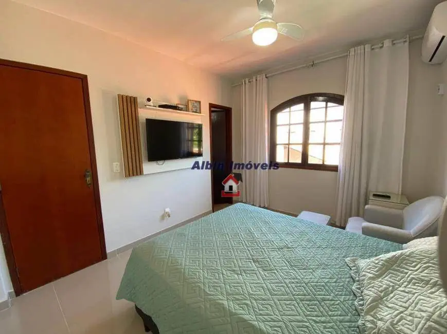 Foto 8 de Casa com 3 quartos à venda, 427m2 em Itaipu, Niteroi - RJ