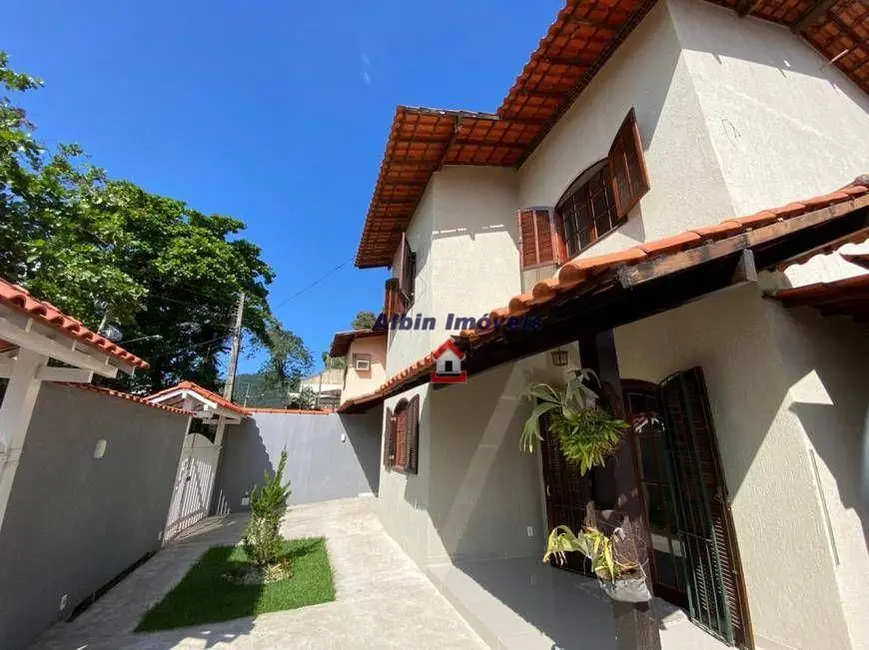 Foto 2 de Casa com 3 quartos à venda, 427m2 em Itaipu, Niteroi - RJ