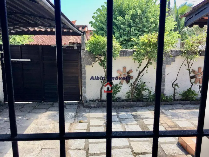 Foto 9 de Casa com 3 quartos à venda, 200m2 em Itaipu, Niteroi - RJ