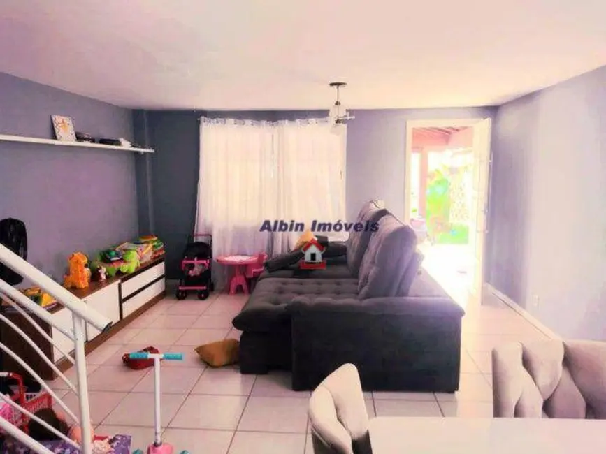 Foto 3 de Casa com 4 quartos à venda, 225m2 em Serra Grande, Niteroi - RJ