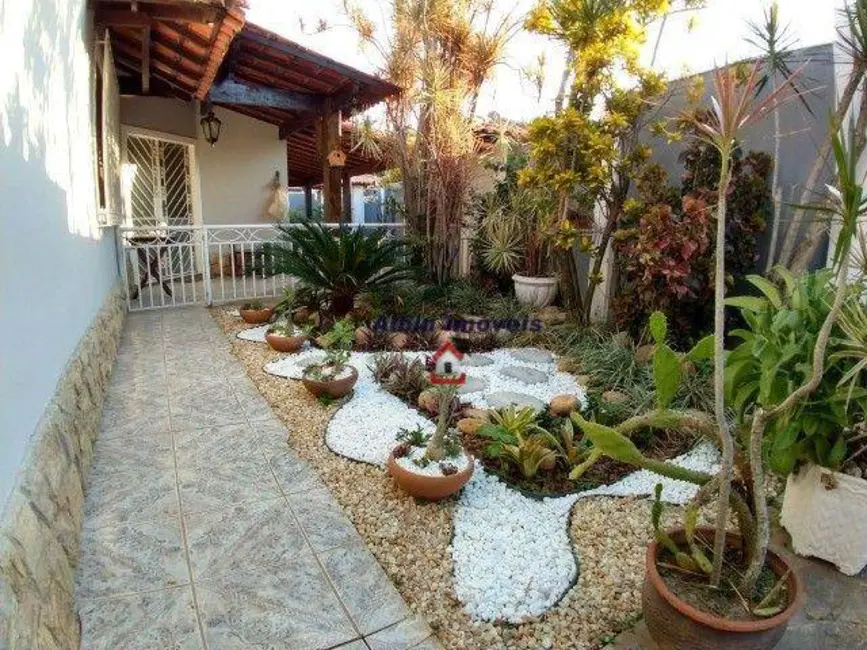 Casa com 3 quartos à venda, 360m2 em Maravista, Niteroi - RJ - imagem 3 Foto 3 de Casa com 3 quartos à venda, 360m2 em Maravista, Niteroi - RJ