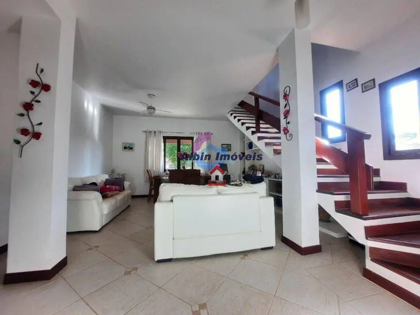 Foto 4 de Casa de Condomínio com 5 quartos à venda, 360m2 em Maravista, Niteroi - RJ