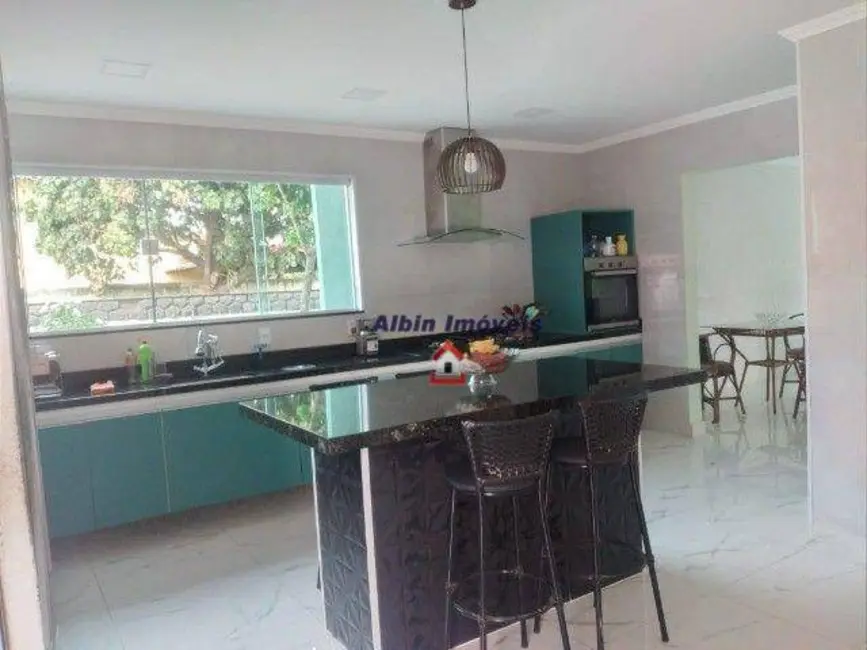 Foto 3 de Casa com 4 quartos à venda, 450m2 em Itaipu, Niteroi - RJ