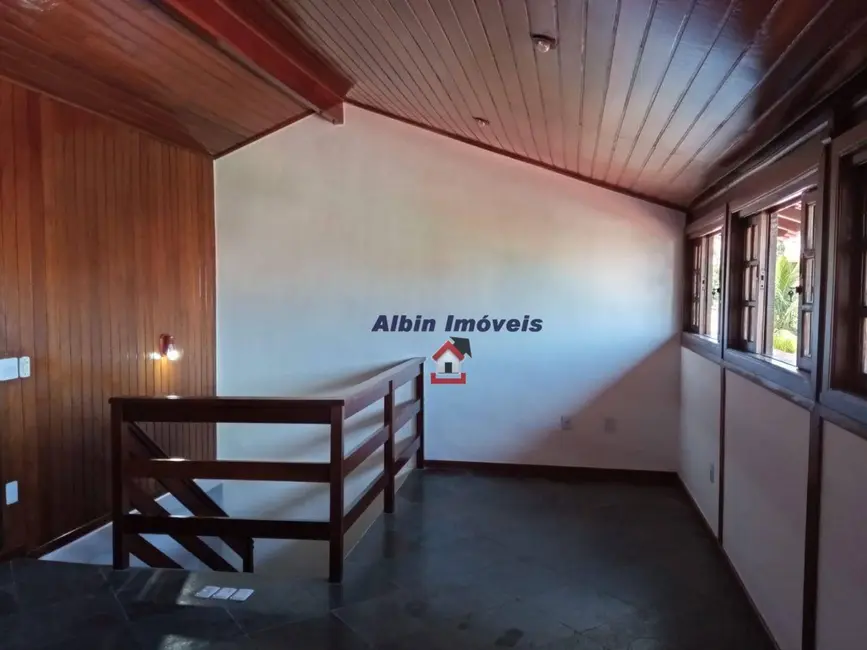 Foto 7 de Casa com 5 quartos à venda, 360m2 em Itaipu, Niteroi - RJ