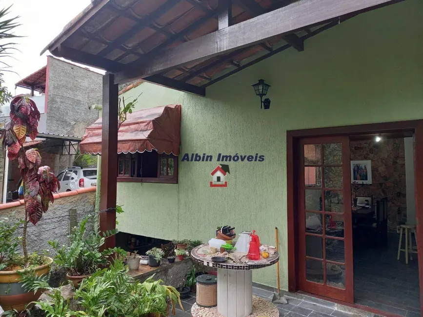 Foto 2 de Casa com 4 quartos à venda, 1350m2 em Itaipu, Niteroi - RJ