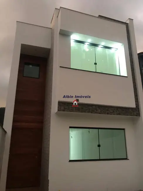 Foto 3 de Casa com 4 quartos à venda, 225m2 em Piratininga, Niteroi - RJ