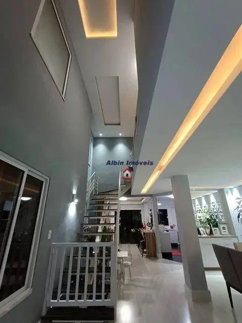 Foto 5 de Casa com 3 quartos à venda, 300m2 em Camboinhas, Niteroi - RJ