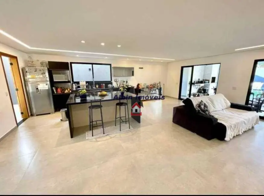 Foto 9 de Casa com 4 quartos à venda, 332m2 em Itaipu, Niteroi - RJ