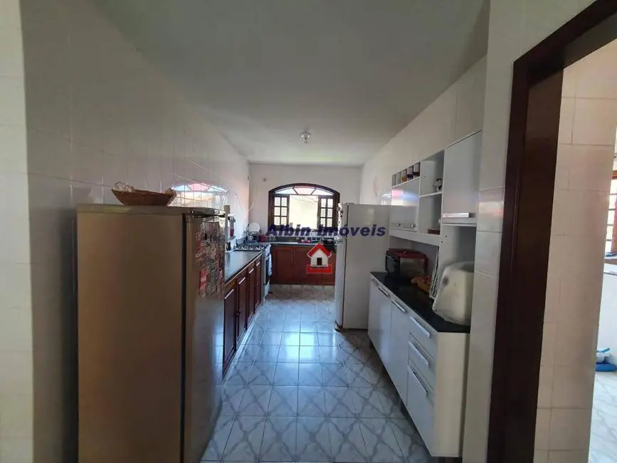 Foto 9 de Casa com 5 quartos à venda, 360m2 em Piratininga, Niteroi - RJ