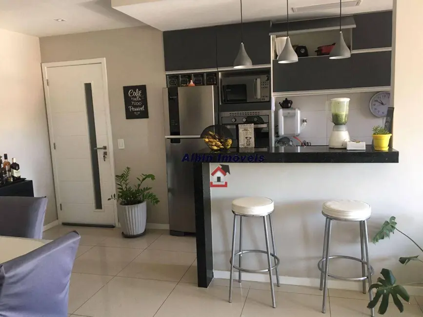 Foto 2 de Apartamento com 2 quartos à venda, 90m2 em Piratininga, Niteroi - RJ