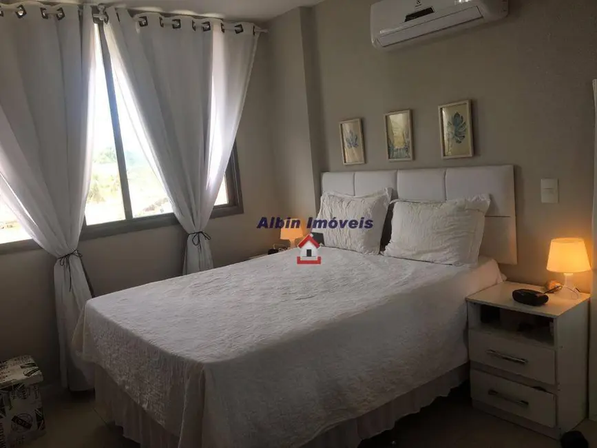 Foto 6 de Apartamento com 2 quartos à venda, 90m2 em Piratininga, Niteroi - RJ