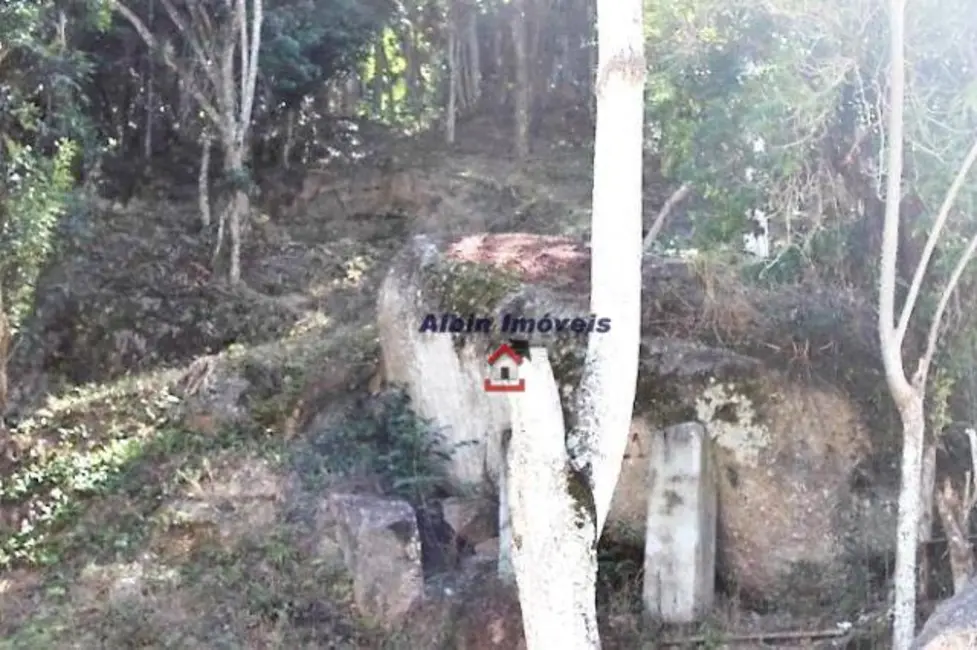 Foto 2 de Terreno / Lote à venda, 942m2 em Piratininga, Niteroi - RJ