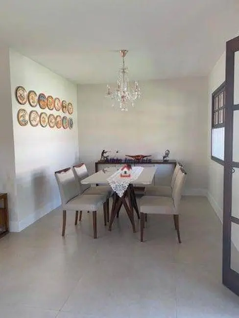 Foto 3 de Casa com 4 quartos à venda, 360m2 em Piratininga, Niteroi - RJ