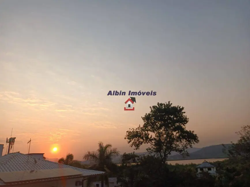 Casa de Condomínio com 3 quartos à venda, 500m2 em Itacoatiara, Niteroi - RJ - imagem 9 Foto 9 de Casa de Condomínio com 3 quartos à venda, 500m2 em Itacoatiara, Niteroi - RJ