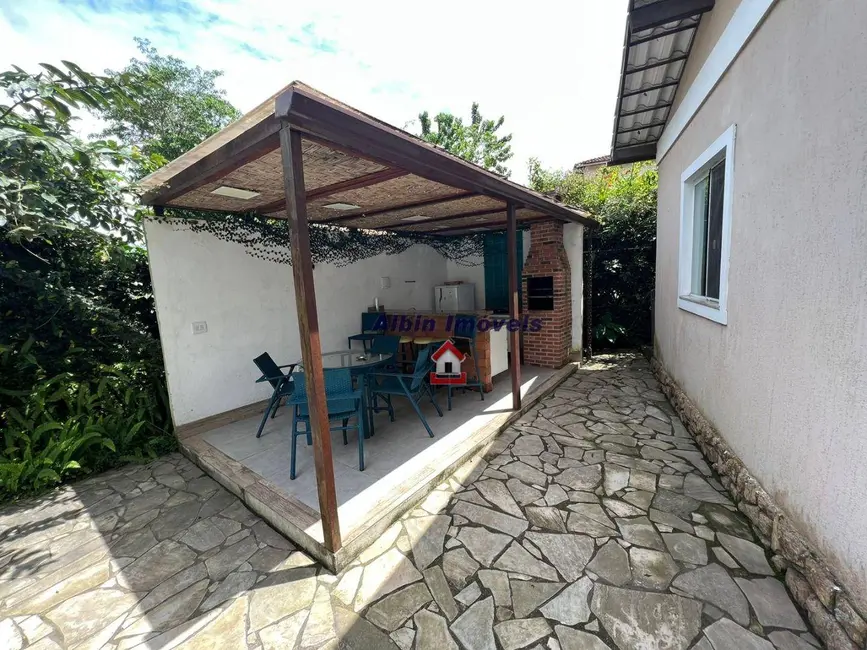 Foto 3 de Casa de Condomínio com 3 quartos à venda, 445m2 em Itaipu, Niteroi - RJ