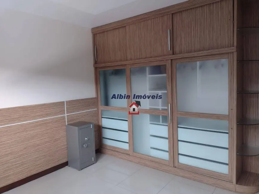 Foto 7 de Casa de Condomínio com 3 quartos à venda, 450m2 em Rio do Ouro, Niteroi - RJ