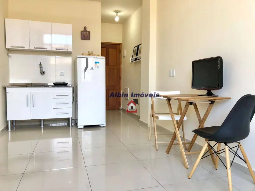 Loft / Flat com 1 quarto à venda, 26m2 em Centro, Niteroi - RJ - imagem 4 Foto 4 de Loft / Flat com 1 quarto à venda, 26m2 em Centro, Niteroi - RJ