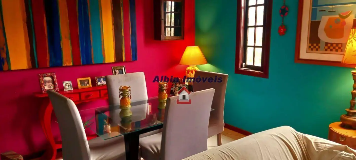 Foto 4 de Casa com 3 quartos à venda, 400m2 em Itaipu, Niteroi - RJ