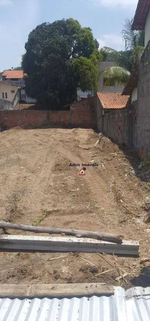 Foto 1 de Terreno / Lote à venda, 180m2 em Piratininga, Niteroi - RJ