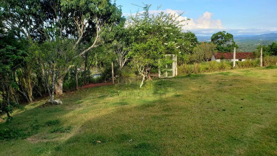 Foto 5 de Chácara com 1 quarto à venda, 2566m2 em São Bento, Aruja - SP