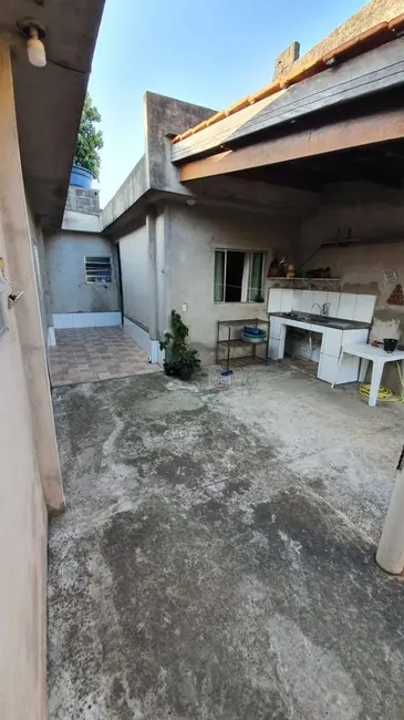 Foto 5 de Casa com 3 quartos à venda, 250m2 em Jardim Ipê, Itaquaquecetuba - SP