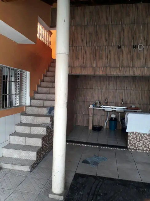 Foto 6 de Casa com 3 quartos à venda, 250m2 em Centro, Itaquaquecetuba - SP