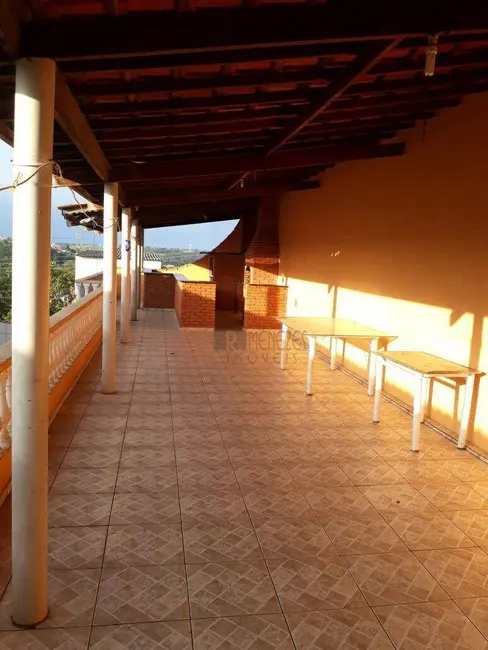 Foto 2 de Casa com 3 quartos à venda, 250m2 em Centro, Itaquaquecetuba - SP