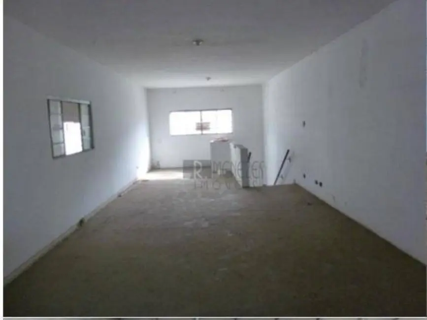 Armazém / Galpão para alugar, 300m2 em Cumbica, Guarulhos - SP - imagem 4 Foto 4 de Armazém / Galpão para alugar, 300m2 em Cumbica, Guarulhos - SP