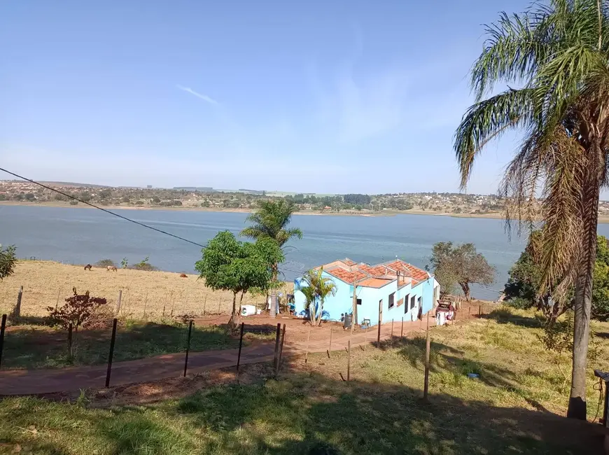 Foto 3 de Chácara com 1 quarto à venda, 4000m2 em Itai - SP