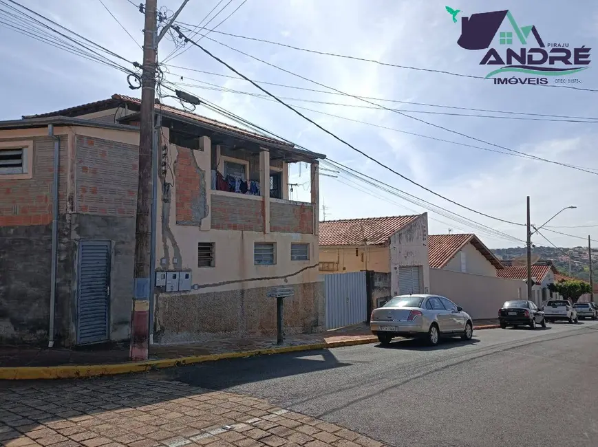 Foto 2 de Casa com 2 quartos à venda, 178m2 em Centro, Piraju - SP