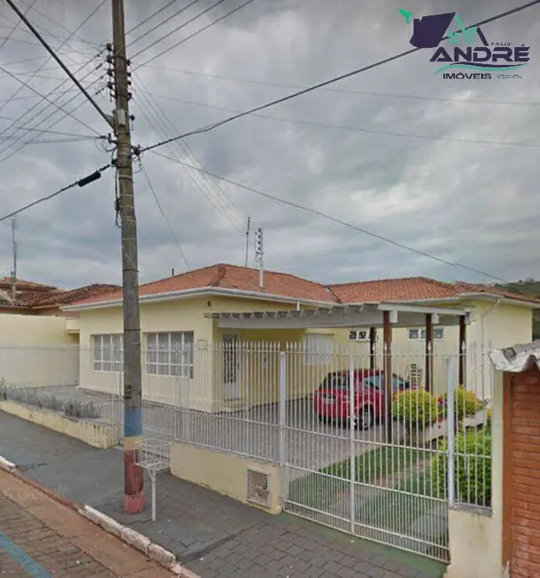 Foto 1 de Casa com 3 quartos à venda, 600m2 em Piraju - SP