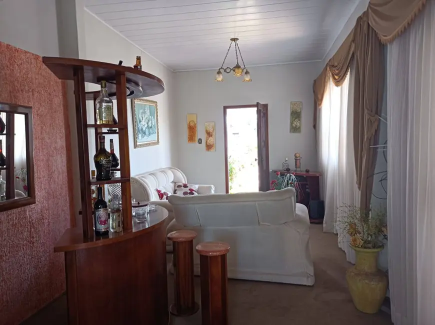 Foto 5 de Casa com 3 quartos à venda, 392m2 em Piraju - SP