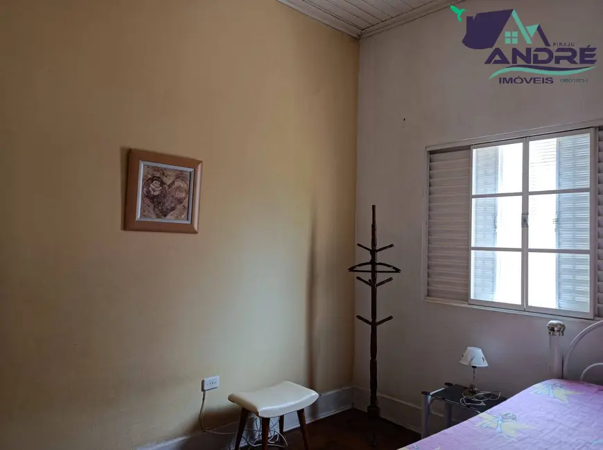 Foto 9 de Casa com 3 quartos à venda, 392m2 em Piraju - SP